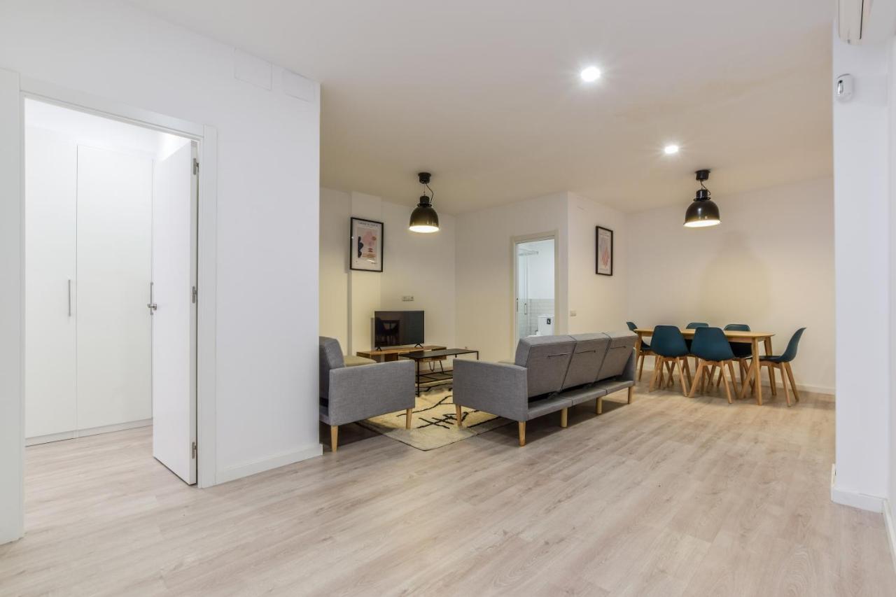 Apartamentos En Madrid Rio מראה חיצוני תמונה