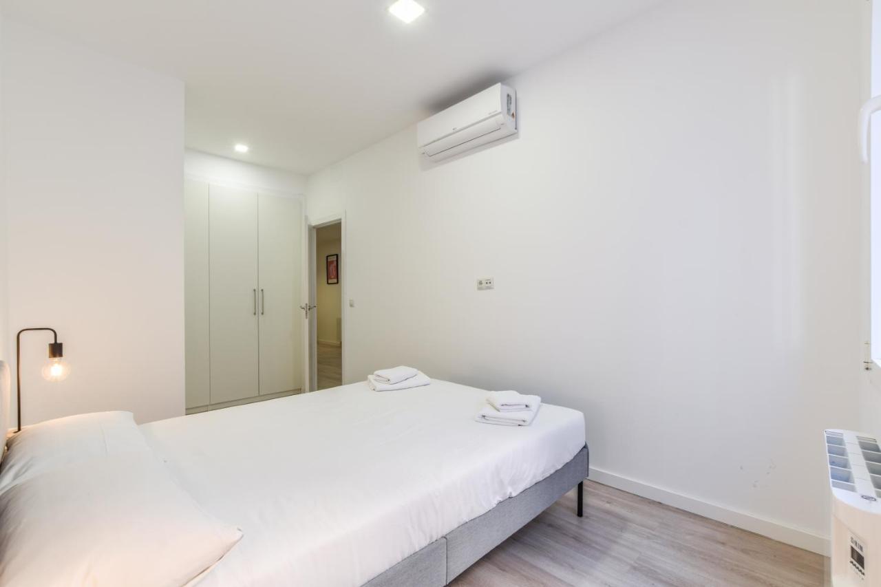 Apartamentos En Madrid Rio מראה חיצוני תמונה