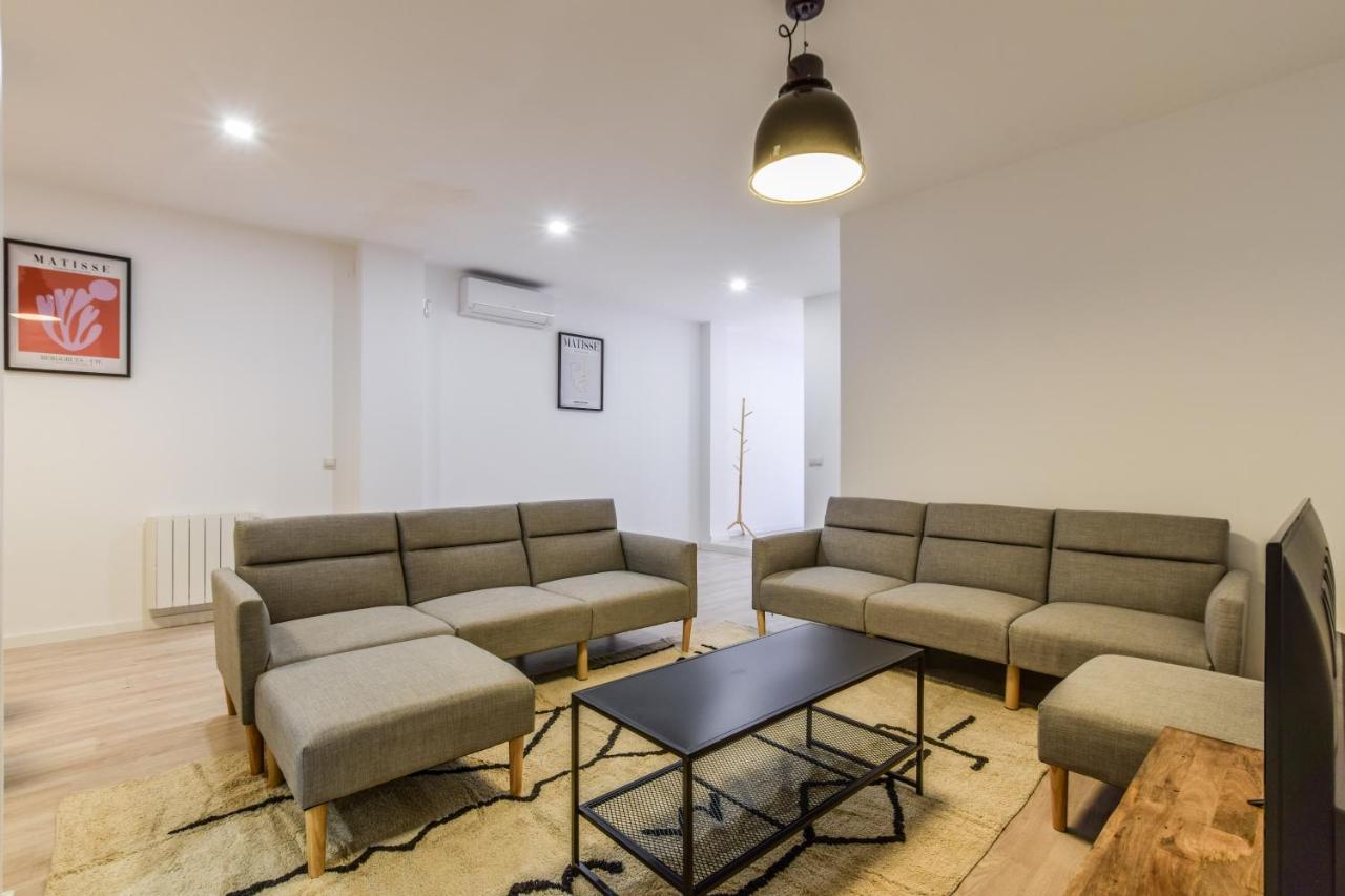 Apartamentos En Madrid Rio מראה חיצוני תמונה
