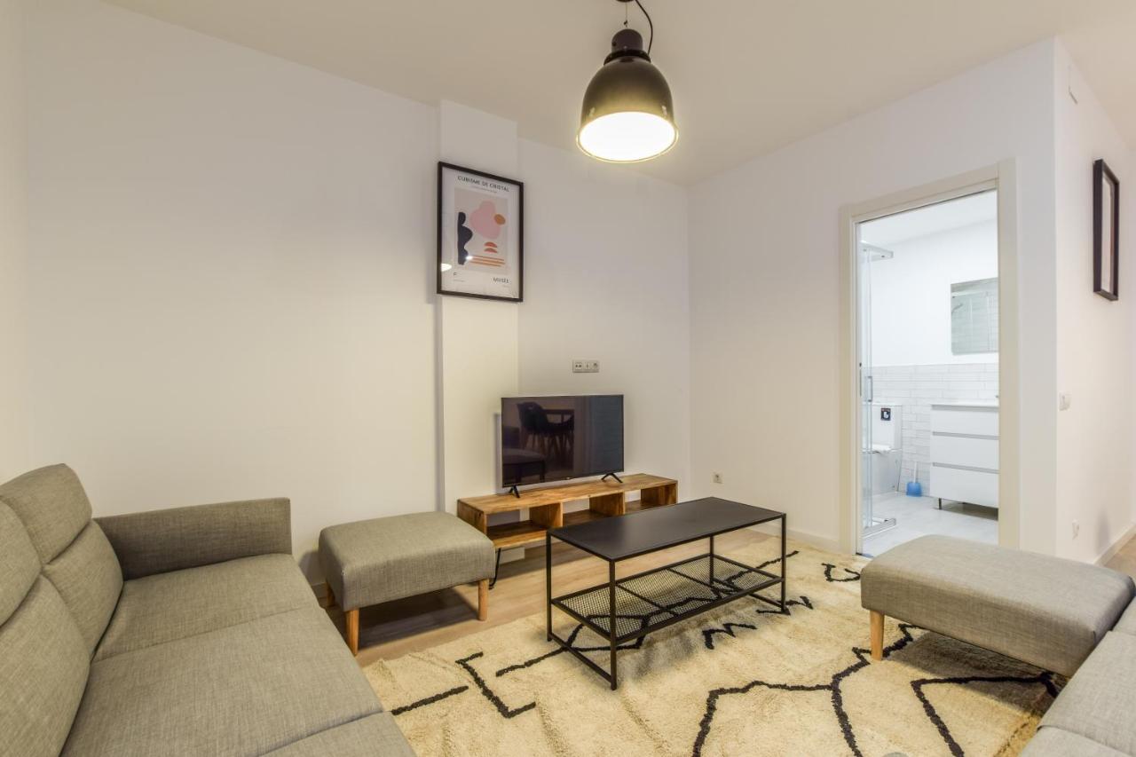 Apartamentos En Madrid Rio מראה חיצוני תמונה
